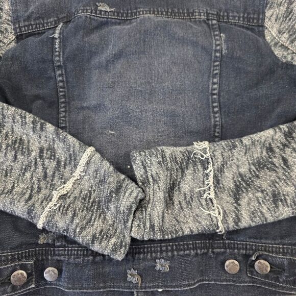 Free People Cropped Denim Button Up Jacket Sz Small Distressed Detachable Hood - Picture 11 of 12